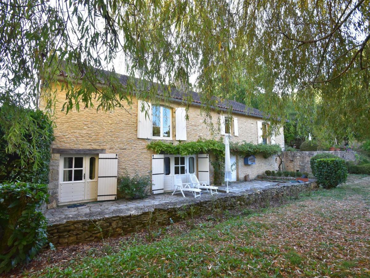 Cosy Holiday Home In Lantheuil With Garden Villefranche-du-Perigord Екстер'єр фото