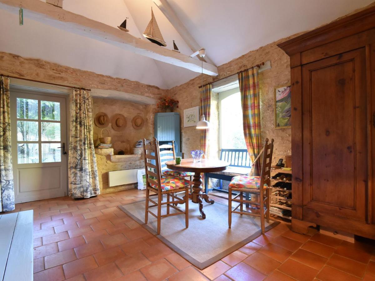 Cosy Holiday Home In Lantheuil With Garden Villefranche-du-Perigord Екстер'єр фото
