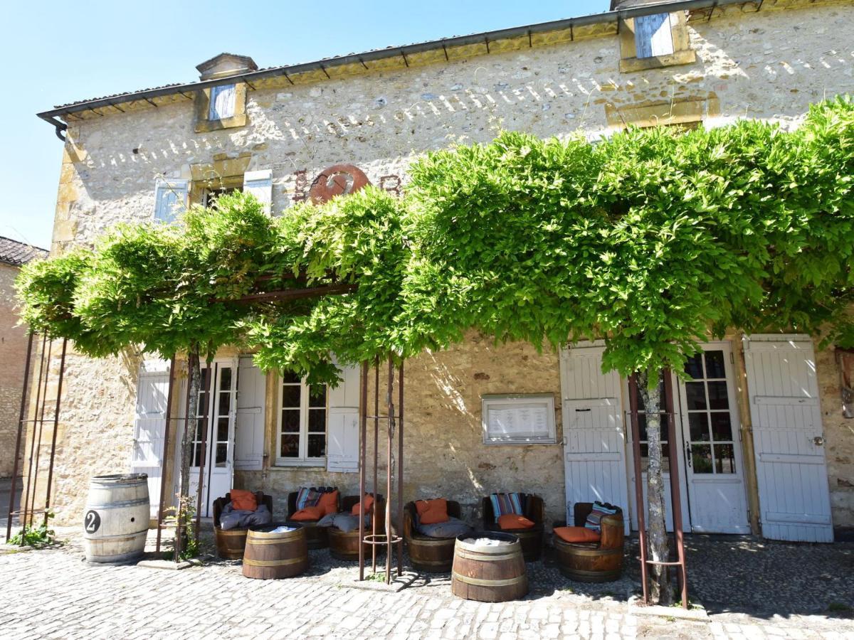 Cosy Holiday Home In Lantheuil With Garden Villefranche-du-Perigord Екстер'єр фото