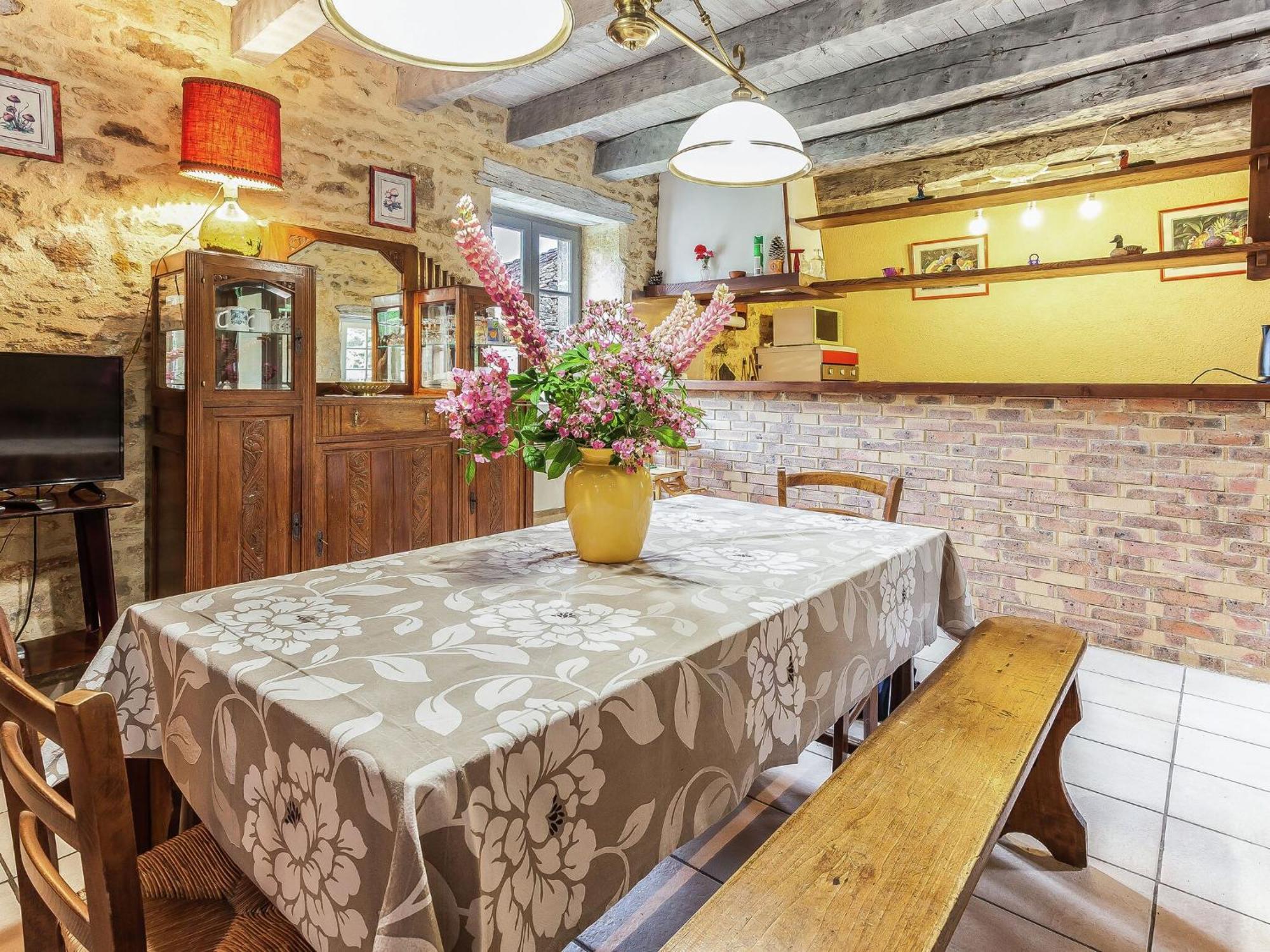 Cosy Holiday Home In Lantheuil With Garden Villefranche-du-Perigord Екстер'єр фото