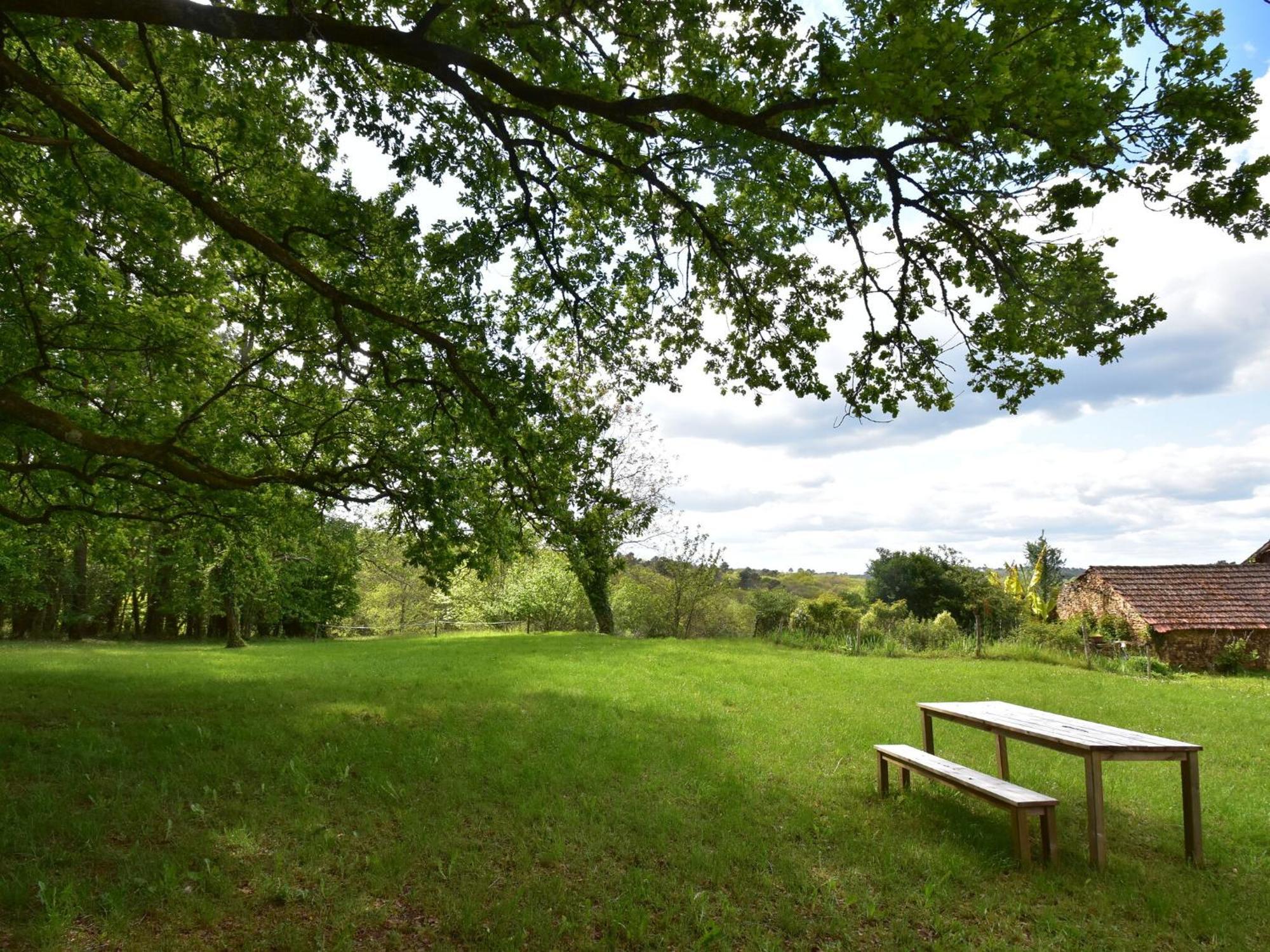 Cosy Holiday Home In Lantheuil With Garden Villefranche-du-Perigord Екстер'єр фото