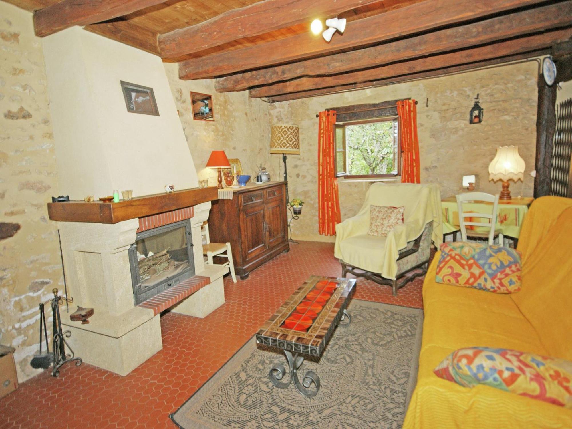 Cosy Holiday Home In Lantheuil With Garden Villefranche-du-Perigord Екстер'єр фото