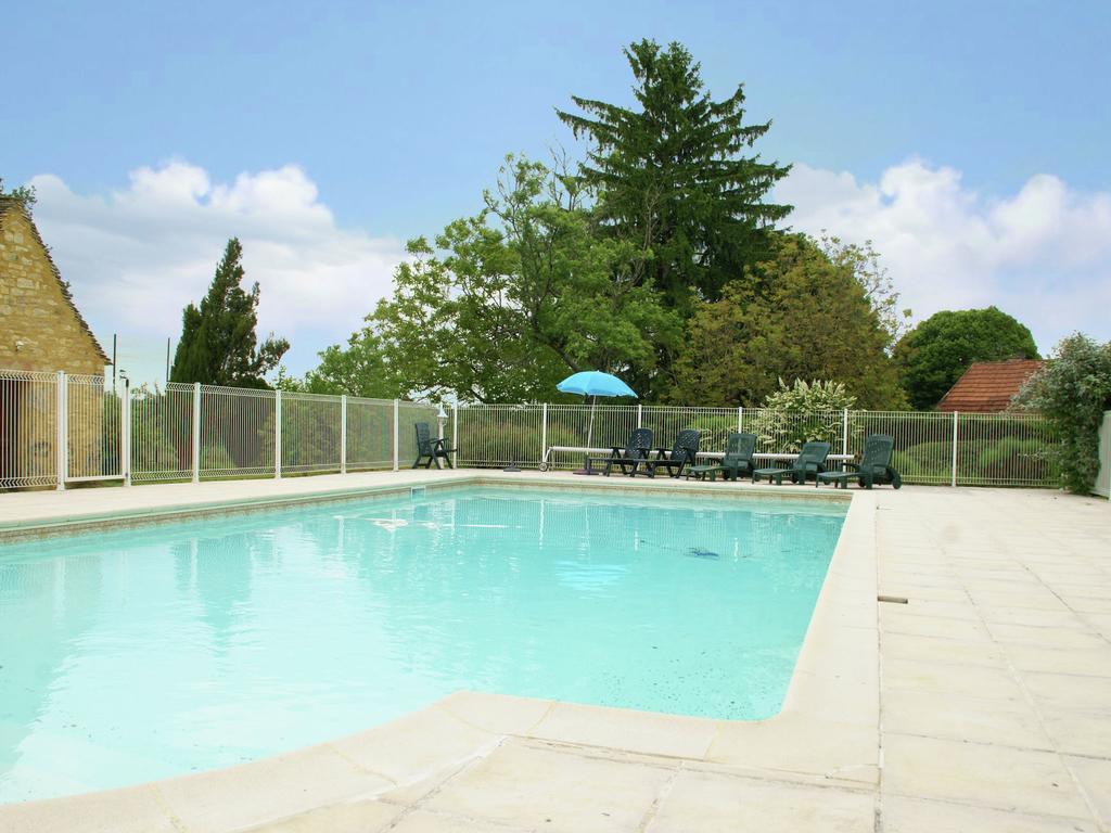 Cosy Holiday Home In Lantheuil With Garden Villefranche-du-Perigord Екстер'єр фото