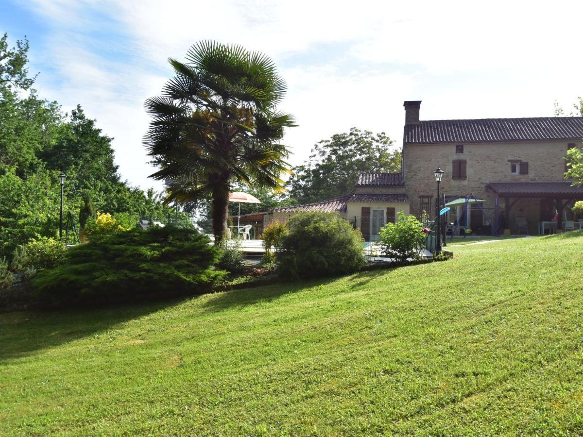 Cosy Holiday Home In Lantheuil With Garden Villefranche-du-Perigord Екстер'єр фото